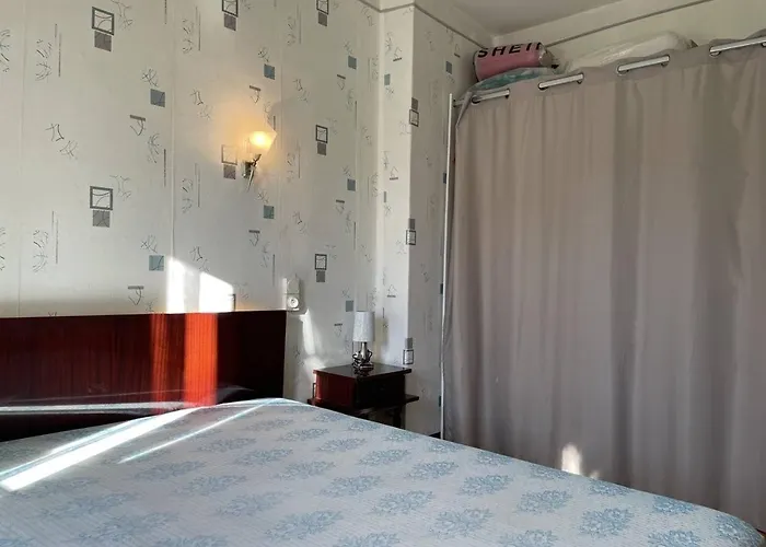Appartement 3 Pieces 4 Couchages Sur Bn500-003 *