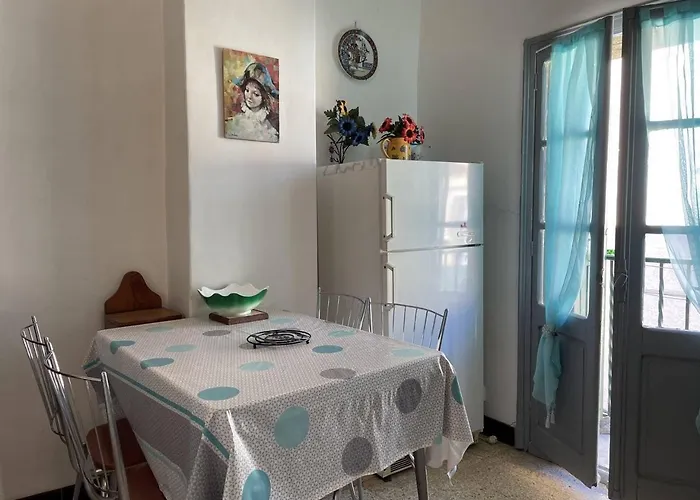 Appartement 3 Pieces 4 Couchages Sur Bn500-003 *